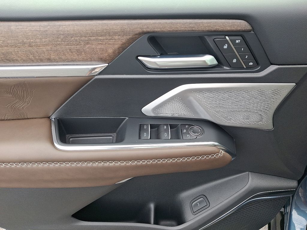 Thumbnail: 2026 GMC Acadia - 13