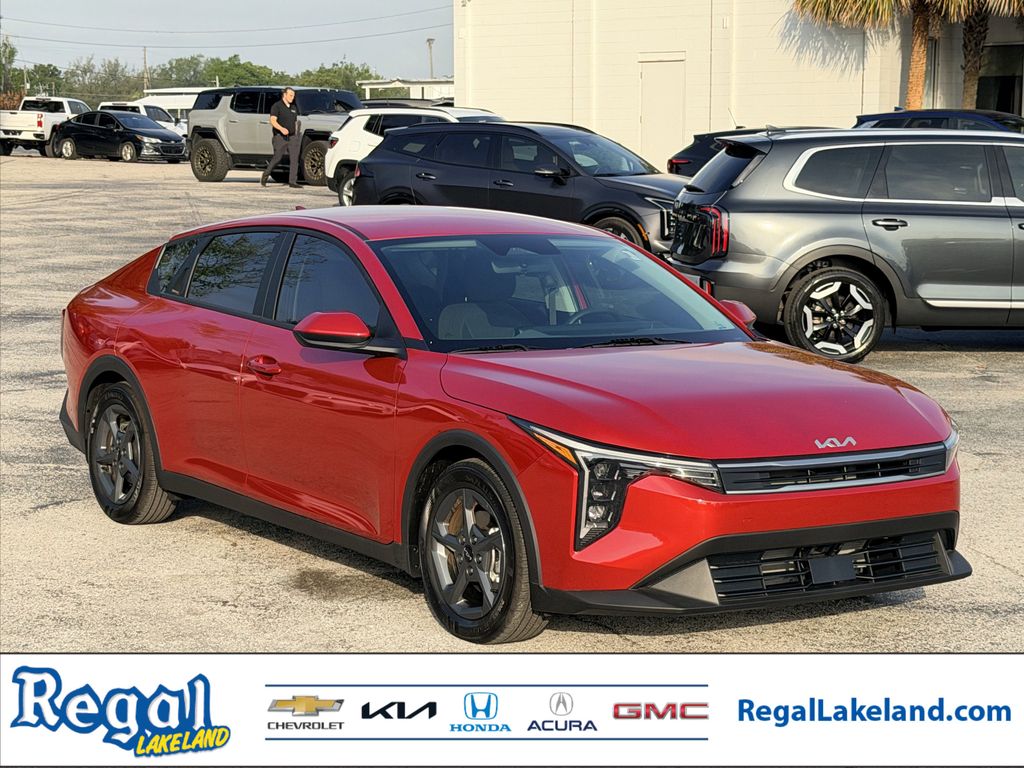 2025 Kia K4 LXS FWD