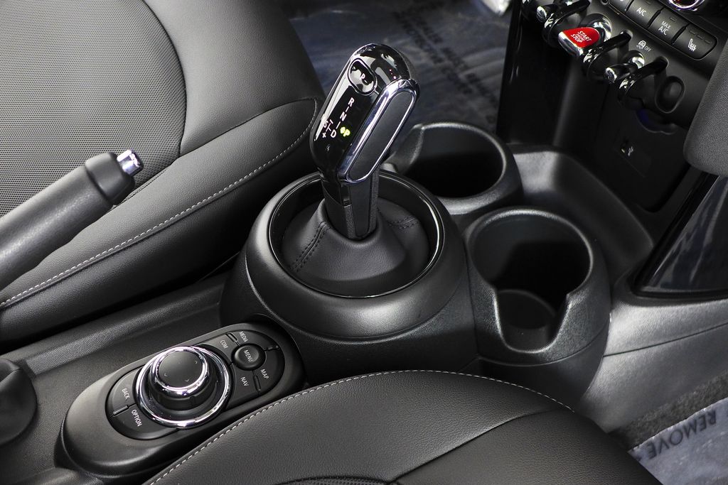 Thumbnail: 2024 MINI Cooper - 16