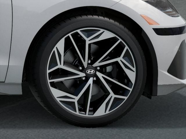 2025 Hyundai Ioniq 6 SEL 8
