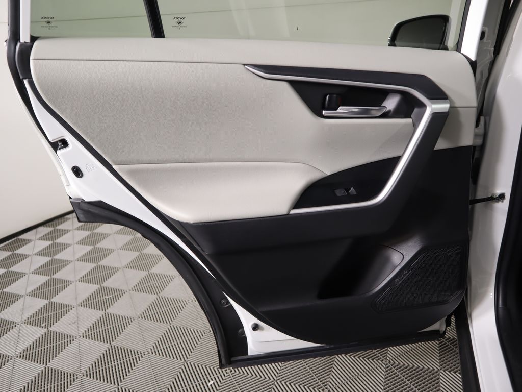 Thumbnail: 2023 Toyota RAV4 - 26