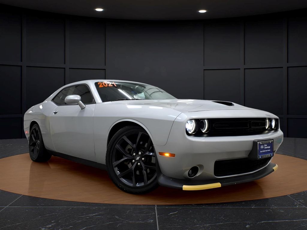 Triple Nickel Clearcoat 2021 Dodge Challenger GT RWD Coupe Rear-Wheel Drive 8-Speed Automatic