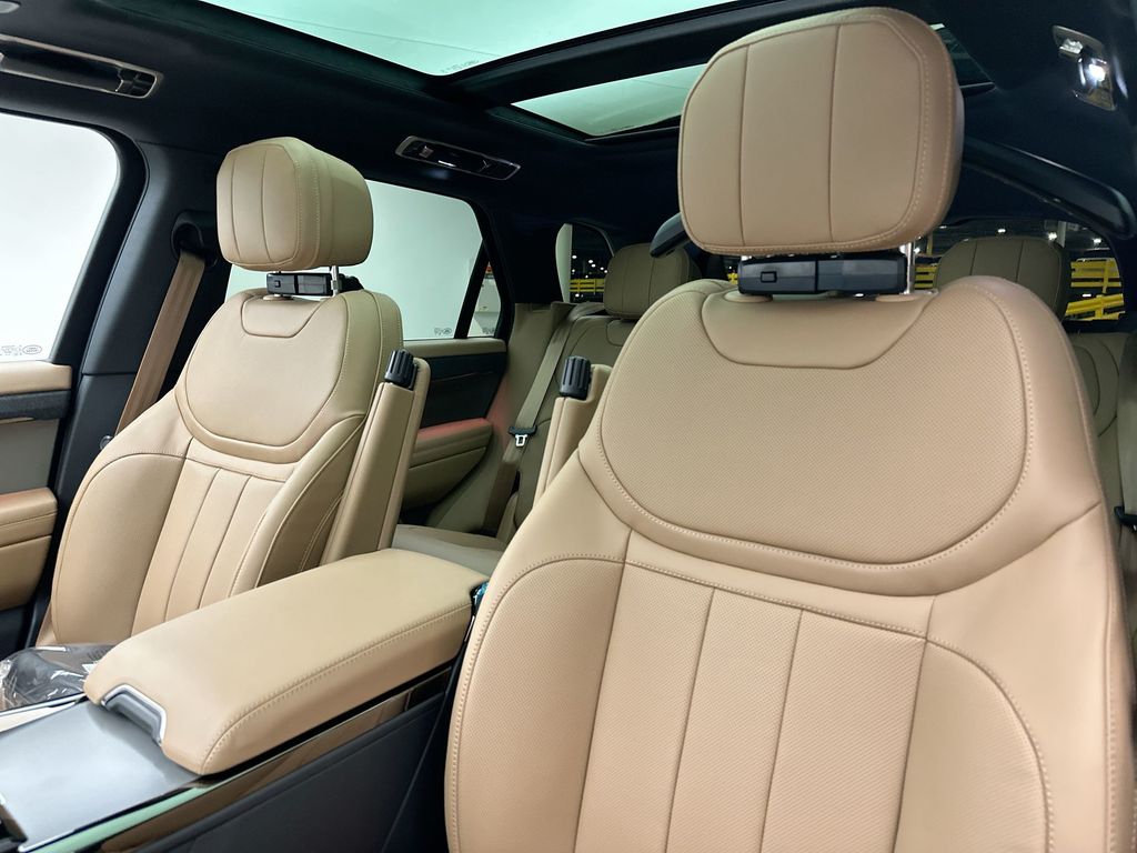 Thumbnail: 2026 Land Rover Range Rover Sport - 22