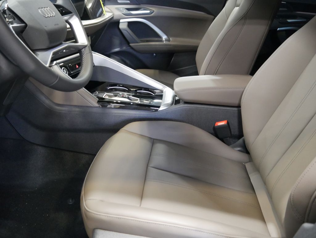 Thumbnail: 2026 Audi Q5 - 15