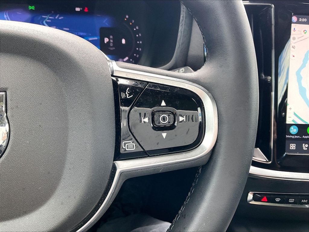 2025 Volvo V60 Cross Country — photo 23