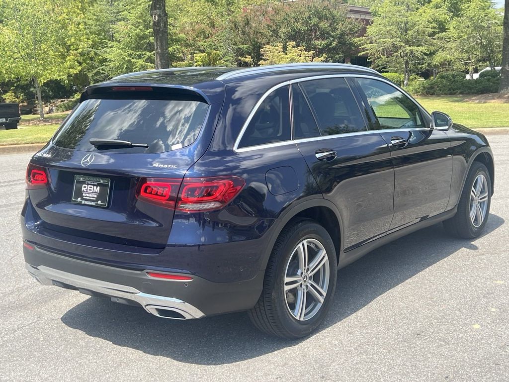 2021 Mercedes-Benz GLC GLC 300 8