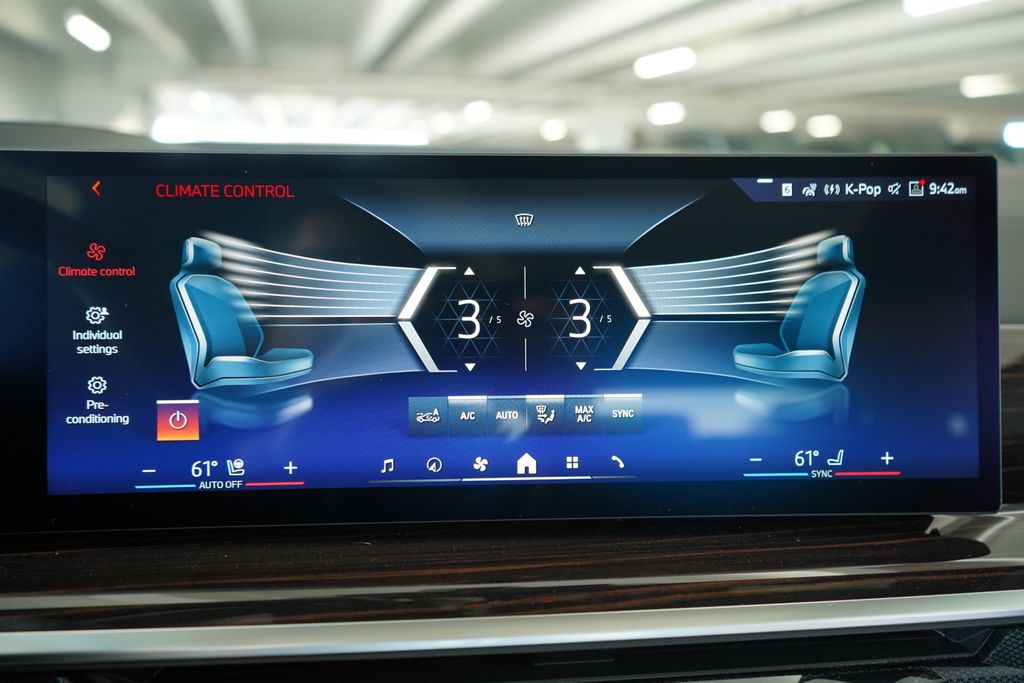 Thumbnail: 2026 BMW X5 - 19