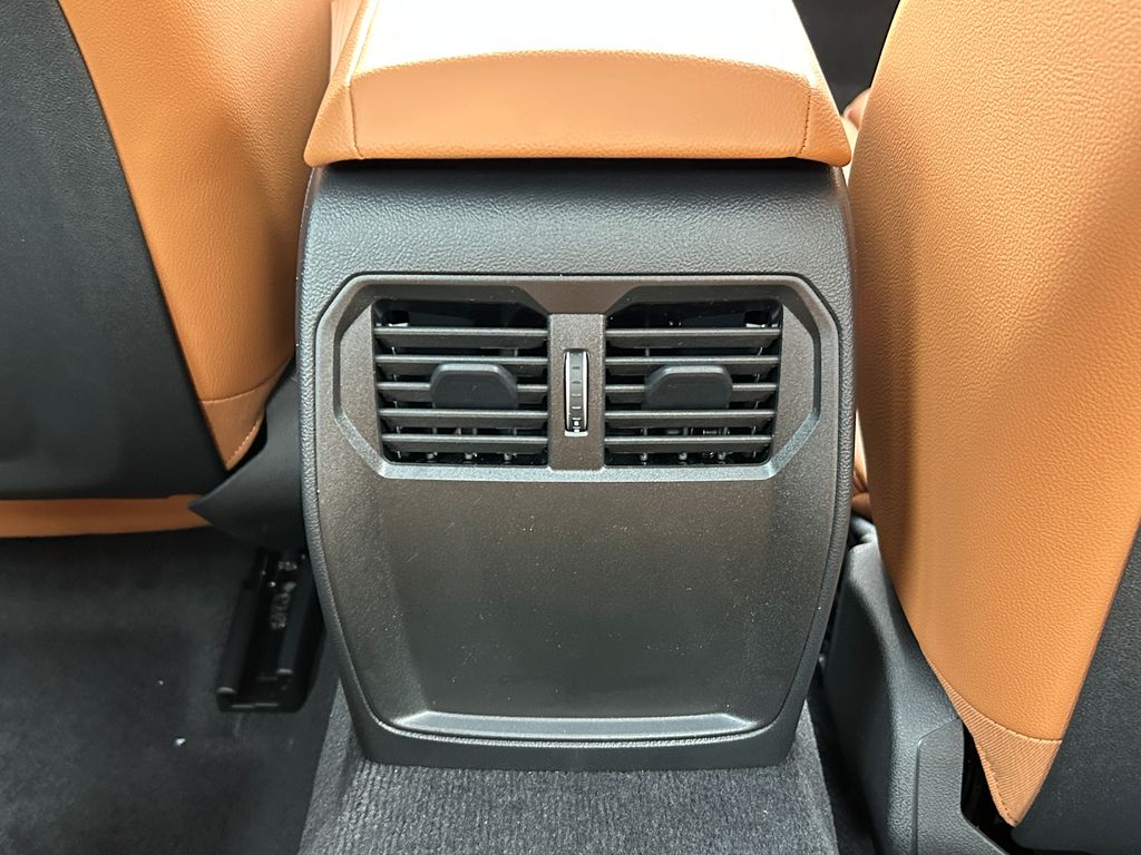 Thumbnail: 2026 BMW 4 Series - 31