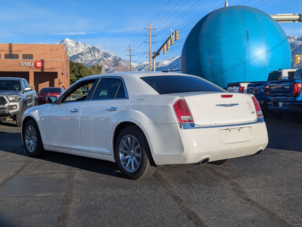 2012 Chrysler 300 Limited 6