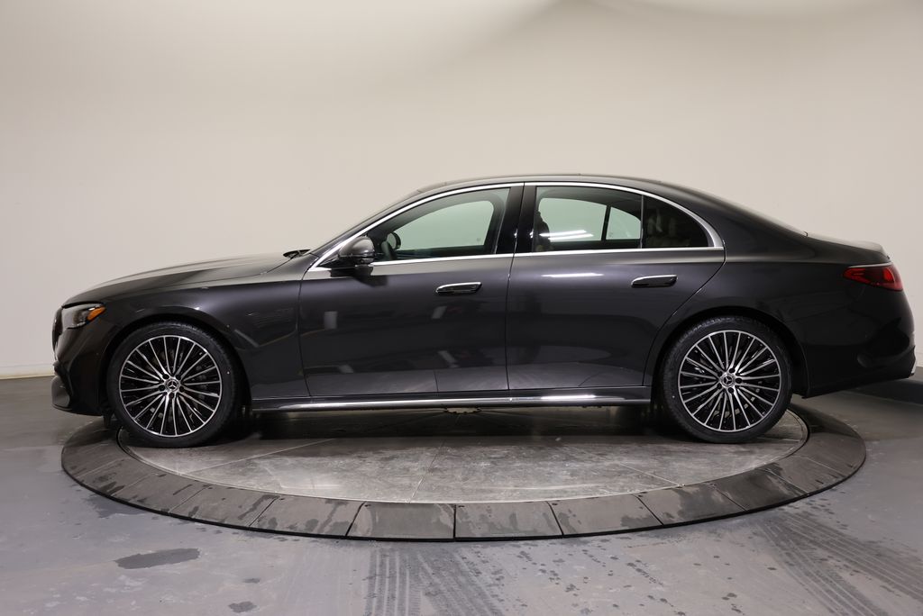 Thumbnail: 2026 Mercedes-Benz E-Class - 4