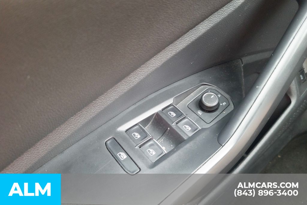 Used 2024 Platinum Gray Metallic Volkswagen 1.5T SE image 33