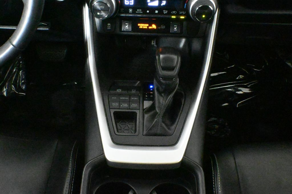 Thumbnail: 2019 Toyota RAV4 - 26