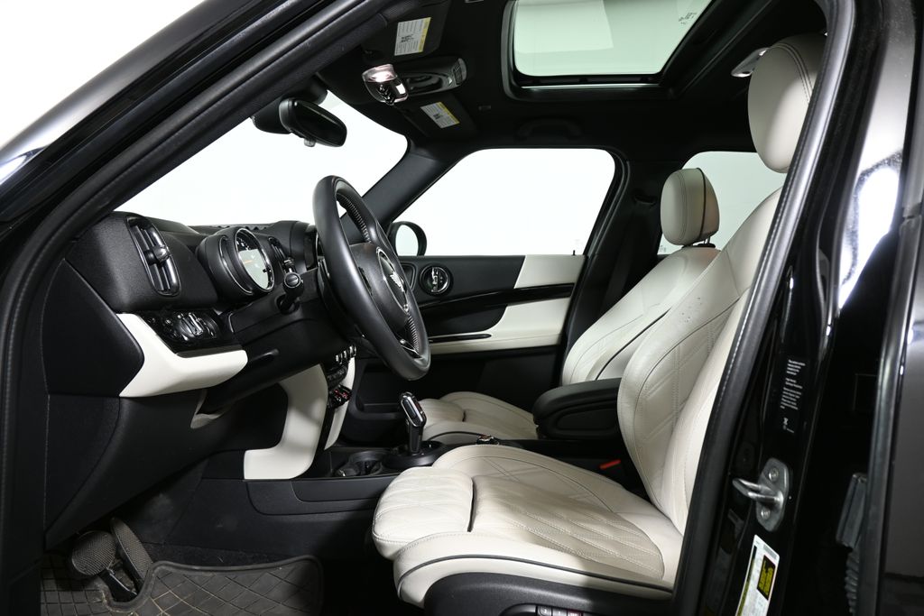 Thumbnail: 2020 MINI Cooper Countryman - 3
