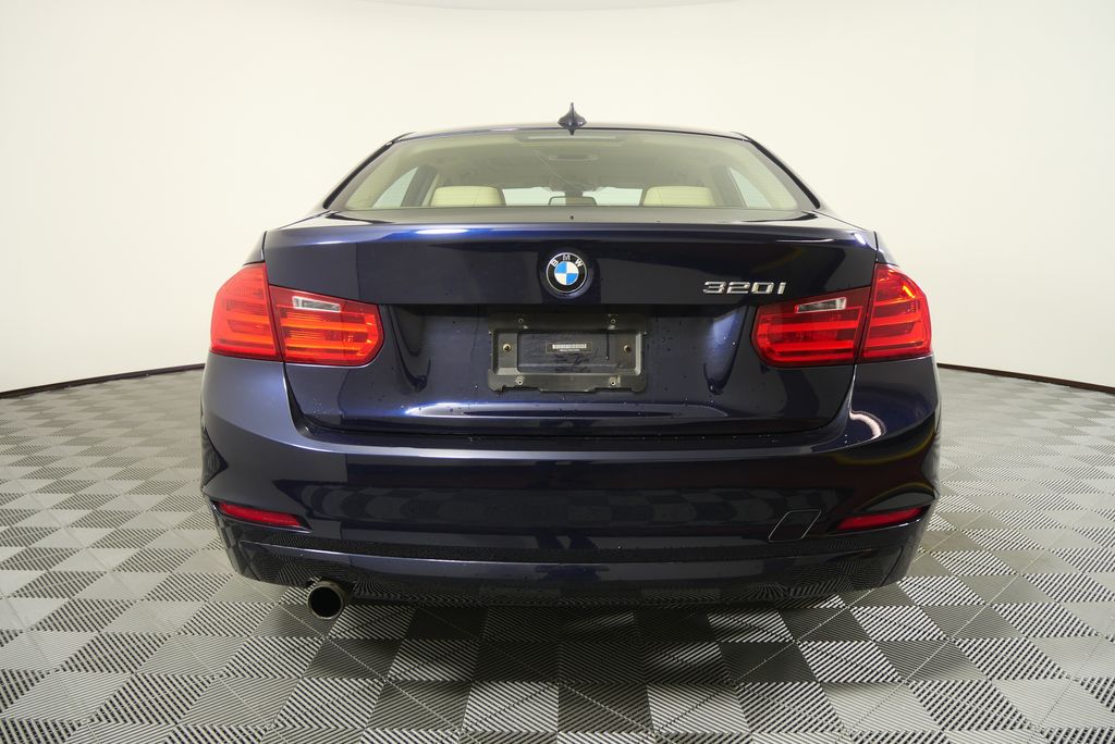 Thumbnail: 2013 BMW 3 Series - 4