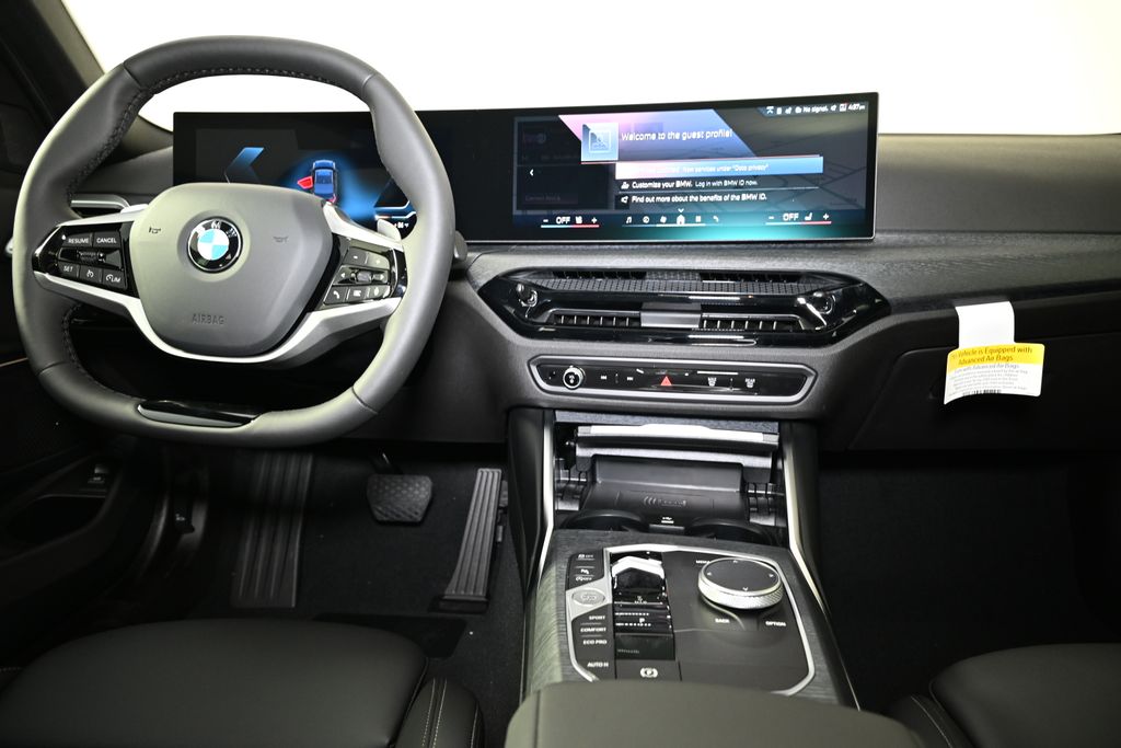Thumbnail: 2025 BMW 3 Series - 16