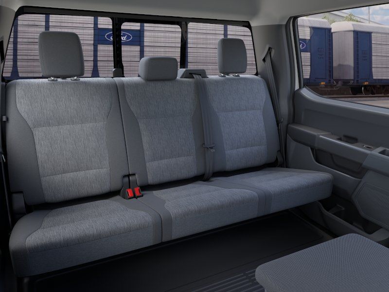New 2026 Oxford White Ford XL image 11