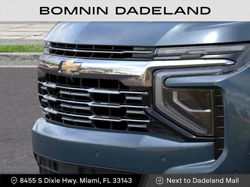 2025 Chevrolet Suburban Premier photo