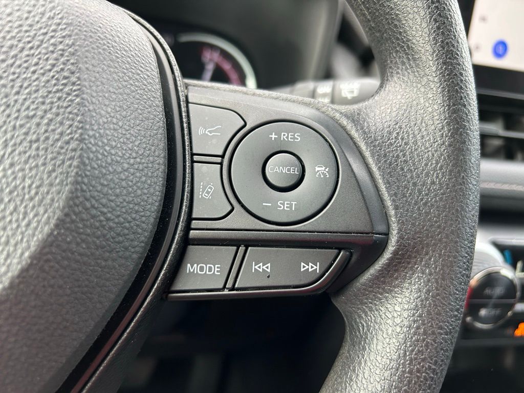Thumbnail: 2023 Toyota RAV4 - 19