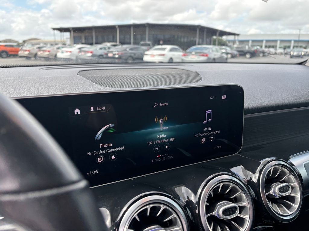 Used Car 2021 Mercedes-benz Glb  Glb 250 For Sale Under $30,000 In Austin, Texas