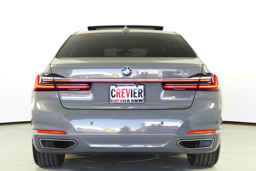 Thumbnail: 2021 BMW 7 Series - 8