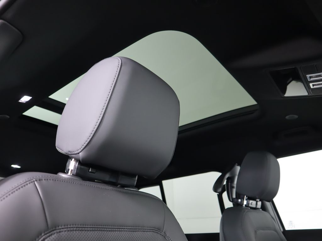 Thumbnail: 2026 Land Rover Defender - 18