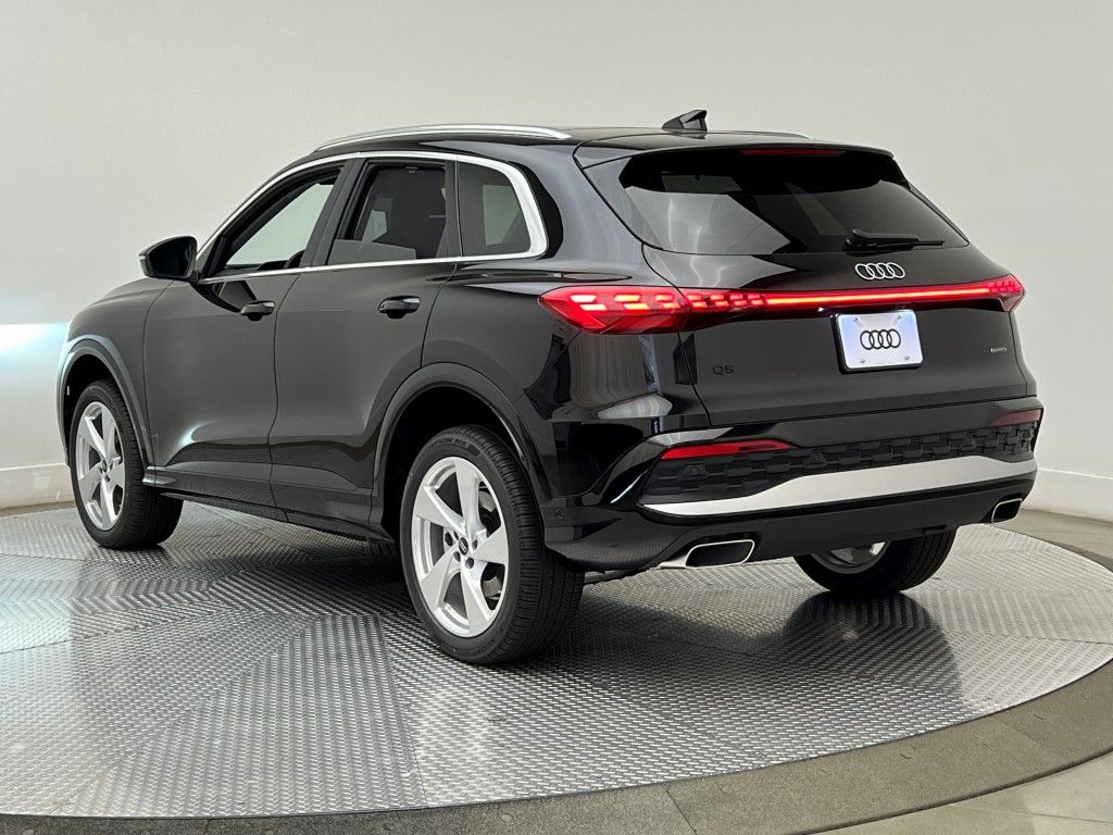 Thumbnail: 2025 Audi Q5 - 4