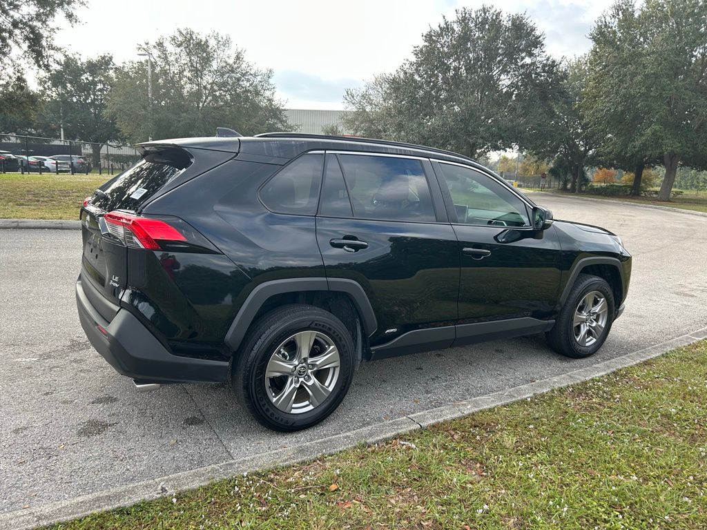 Thumbnail: 2025 Toyota RAV4 - 5