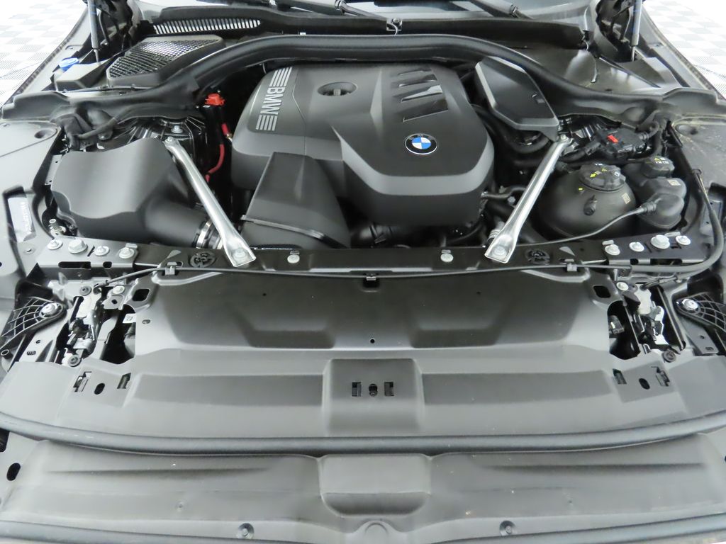 Thumbnail: 2024 BMW 5 Series - 30