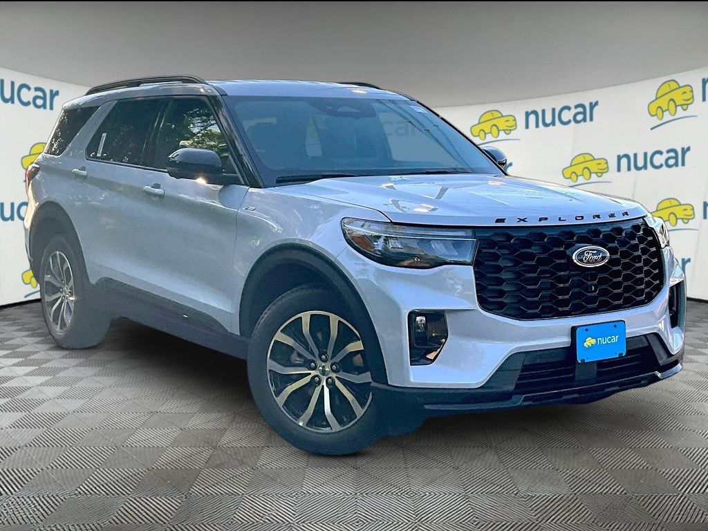 2026 Ford Explorer — photo 1