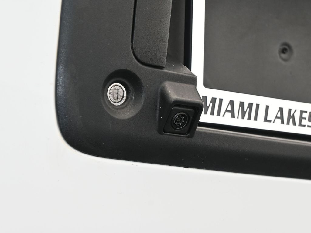 Used 2024 Summit White Chevrolet Work Van image 30