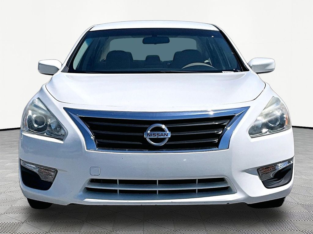 2014 Nissan Altima — photo 2