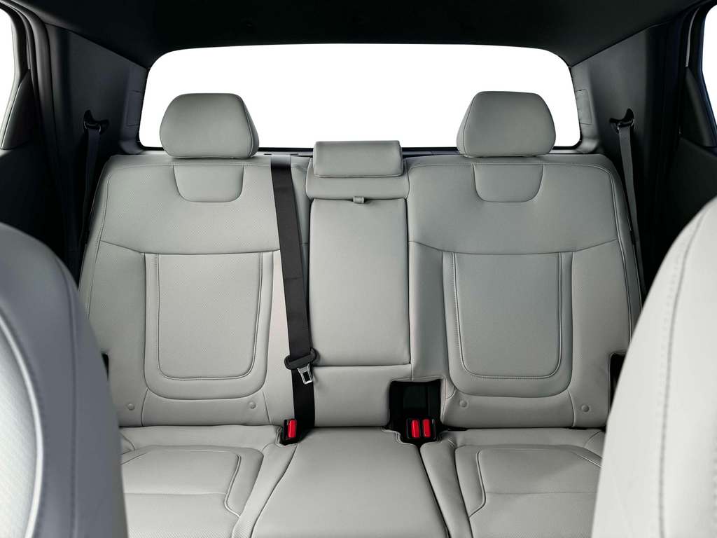 New 2026 Gray Hyundai SEL image 16