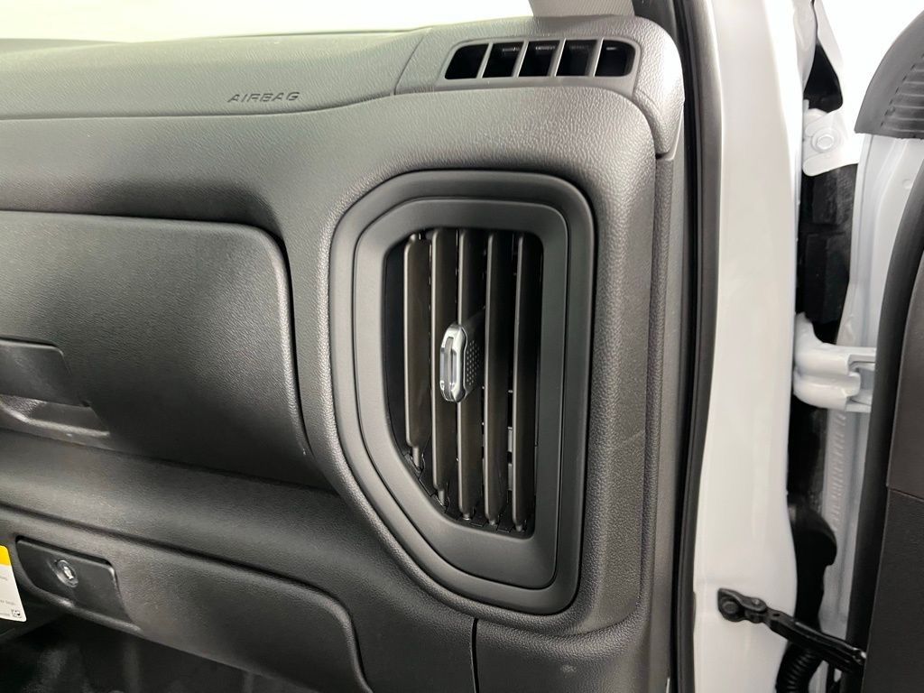 Thumbnail: 2026 Chevrolet Silverado 1500 - 13