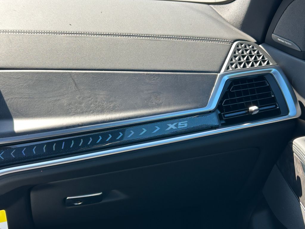 Thumbnail: 2026 BMW X5 - 26
