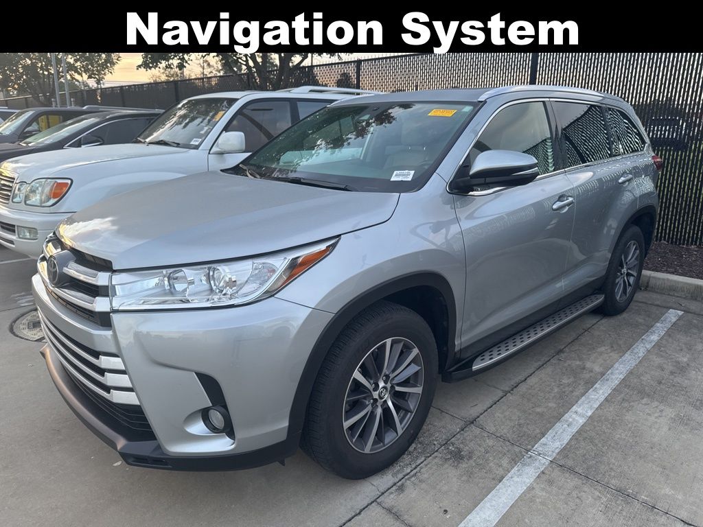 2019 Toyota Highlander XLE photo 2