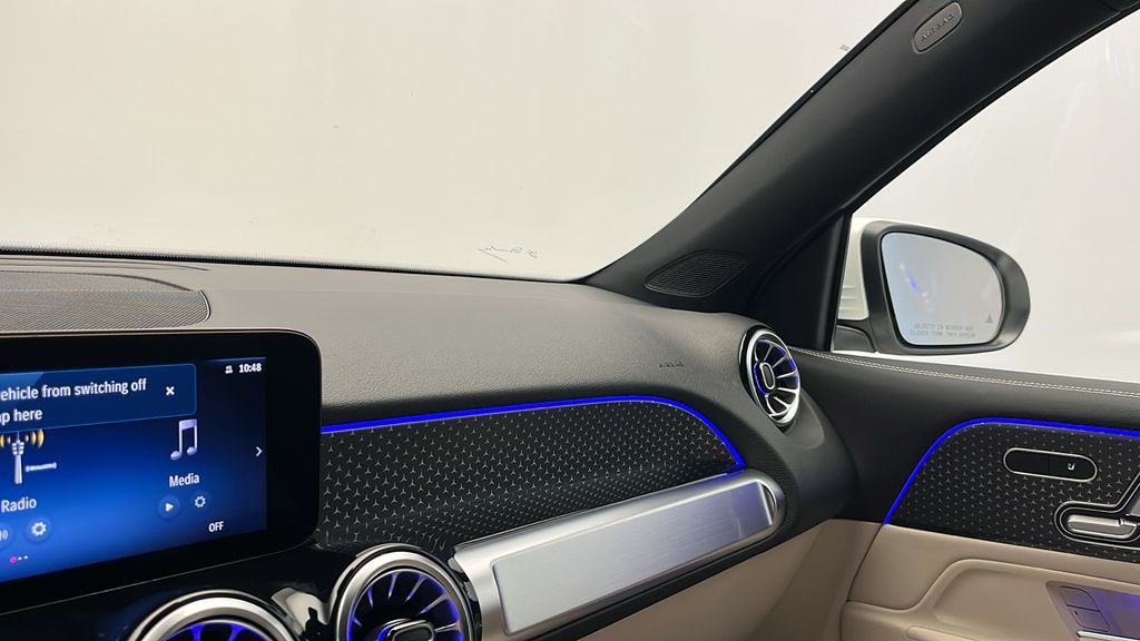 2025 Mercedes-Benz GLB 250 21
