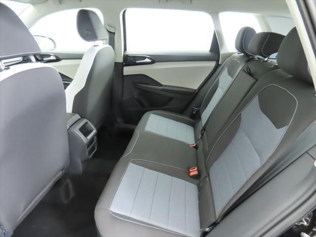 Thumbnail: 2026 Volkswagen Taos - 21