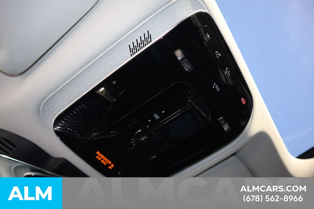 Used 2024  Mercedes-Benz C 300 image 34
