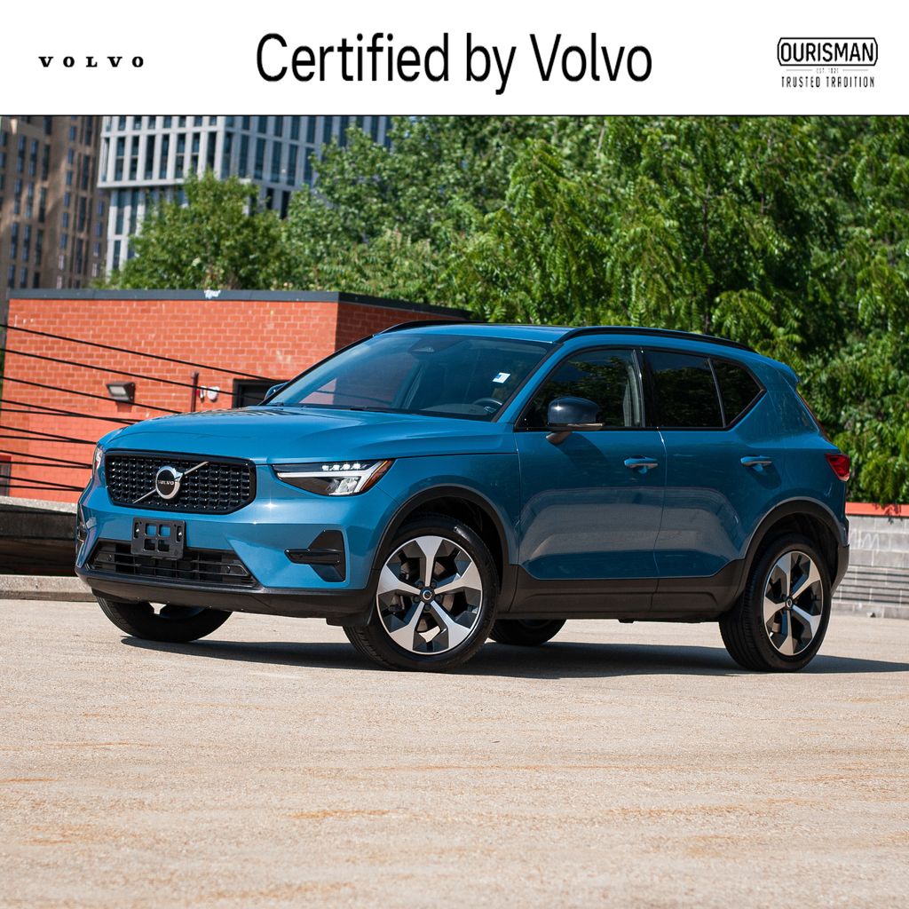 Blue 2024 Volvo XC40 SUV / Crossover Automatic