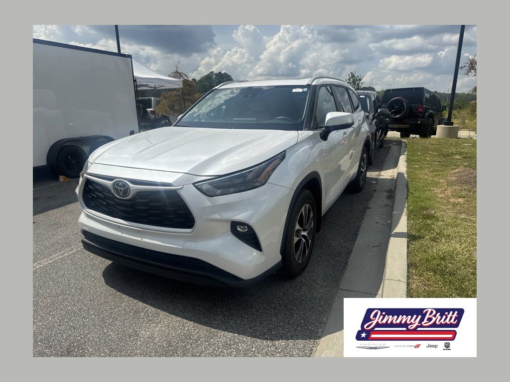 Pearl 2024 Toyota Highlander SUV / Crossover Front-Wheel Drive 8-Speed Automatic