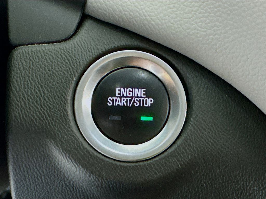 2022 Chevrolet Equinox LT - Photo 24