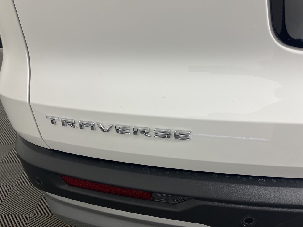 Thumbnail: 2026 Chevrolet Traverse - 16