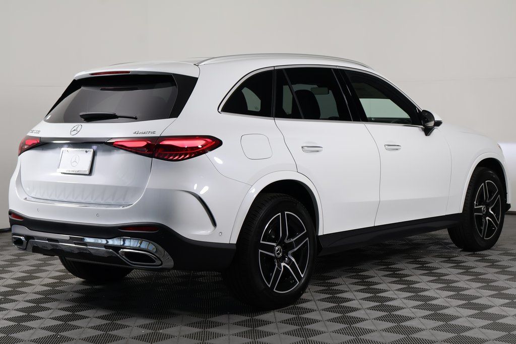 Thumbnail: 2026 Mercedes-Benz GLC - 2