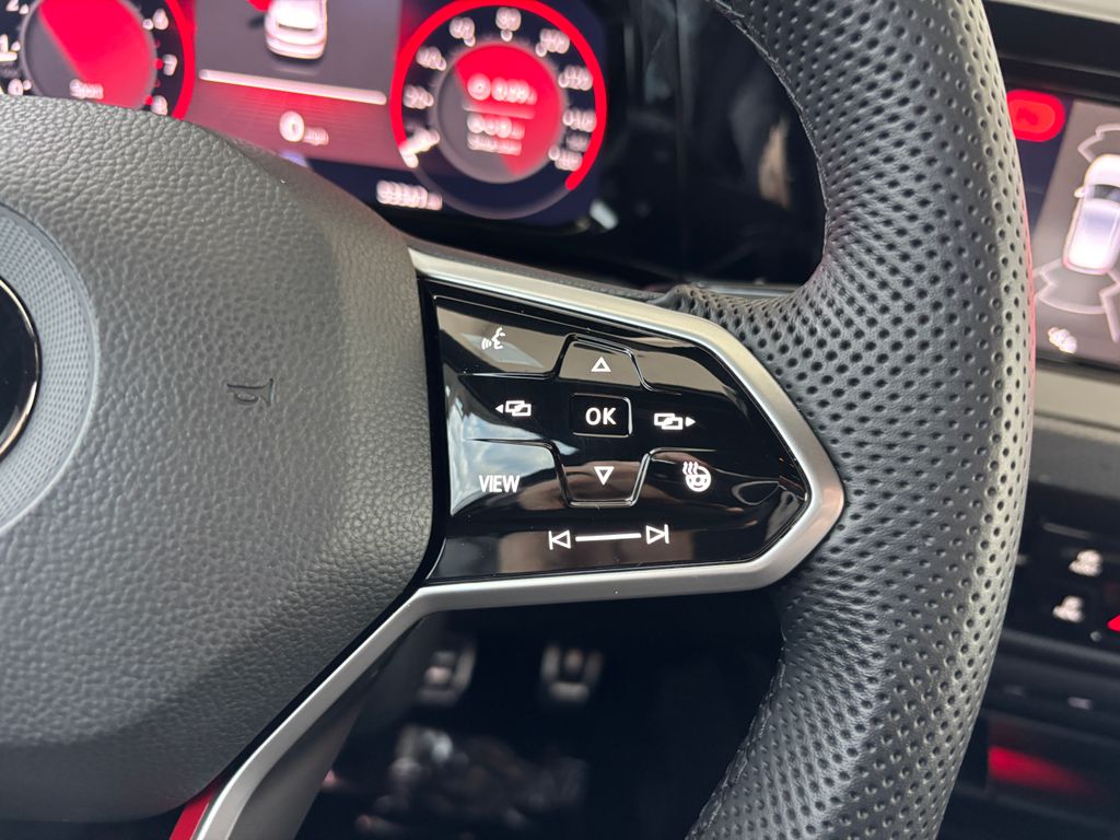 Thumbnail: 2022 Volkswagen Golf - 12