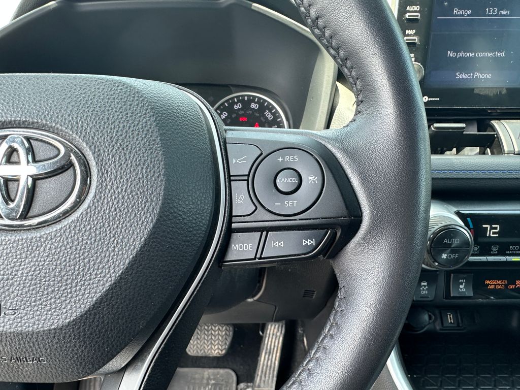 2022 Toyota RAV4 Hybrid SE