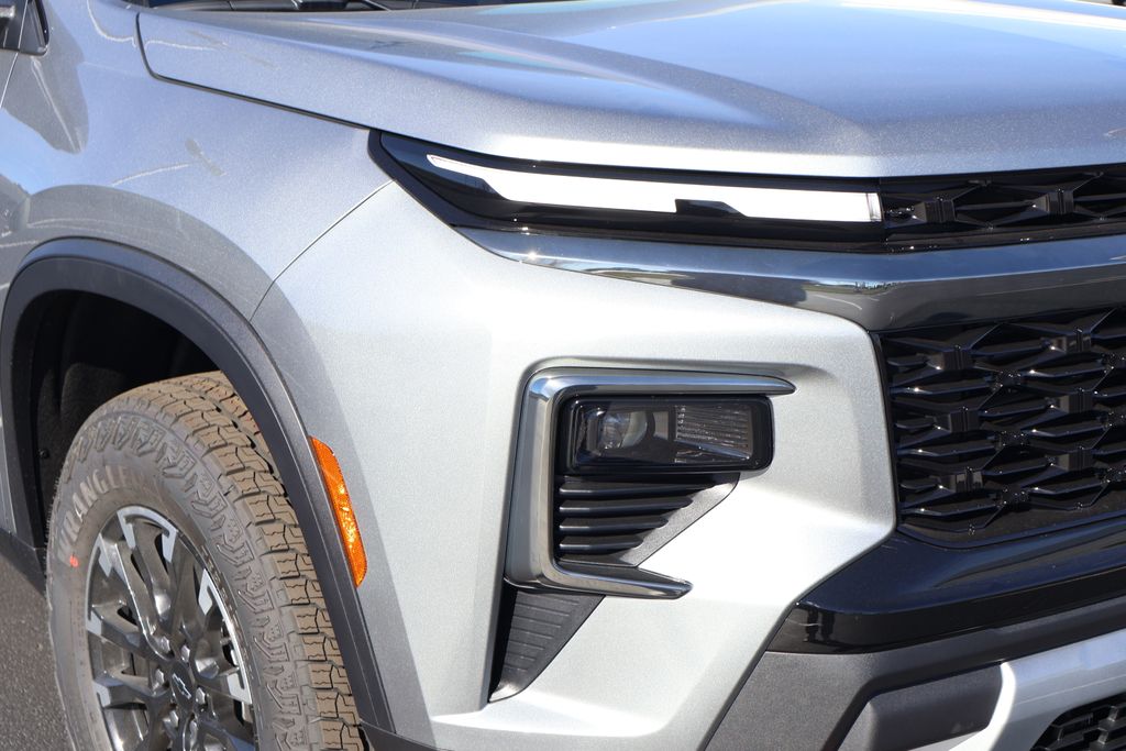 Thumbnail: 2026 Chevrolet Traverse - 3