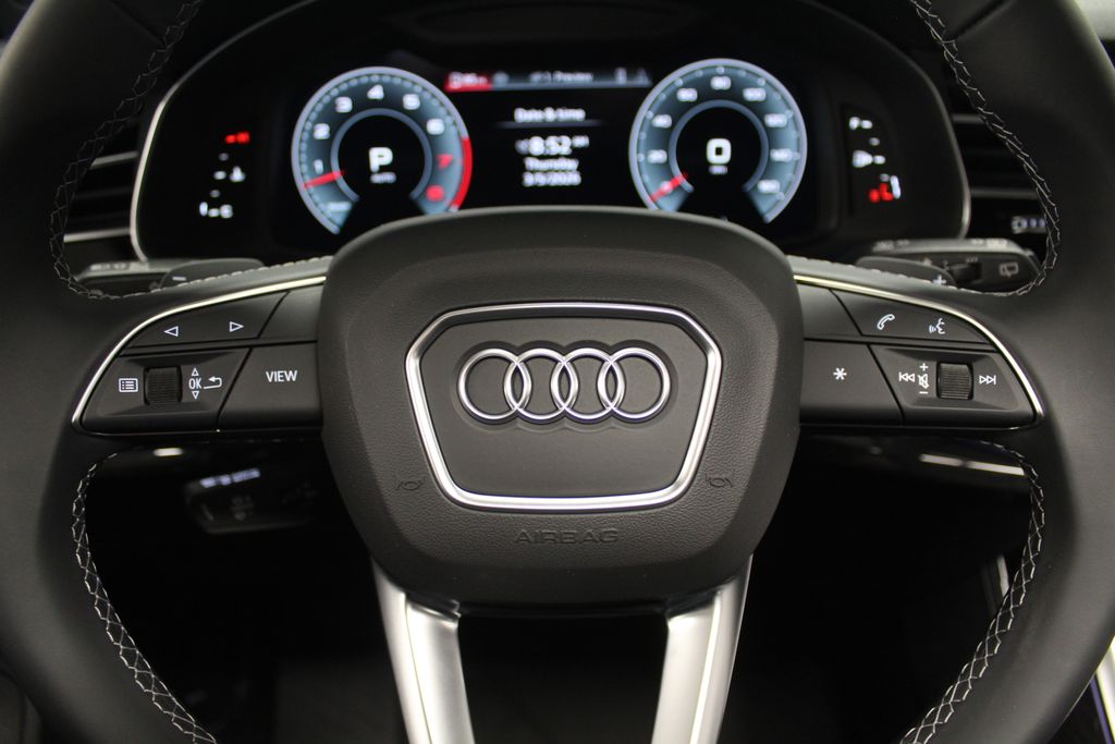 Thumbnail: 2026 Audi Q7 - 30