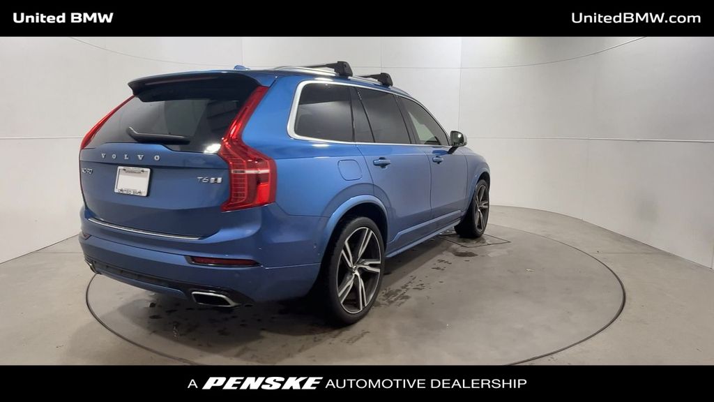 2019 Volvo XC90 T6 R-Design 8