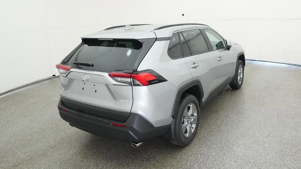 Thumbnail: 2025 Toyota RAV4 - 21