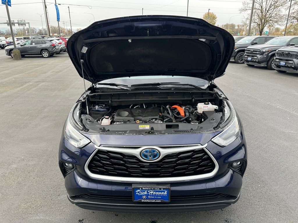 2023 Toyota Highlander Hybrid XLE